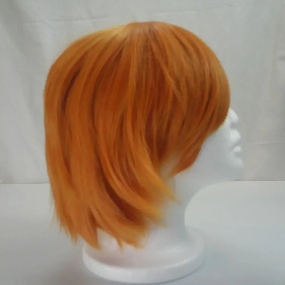 Short Orange Cosplay Wig with Yellow Streak – Layered Style